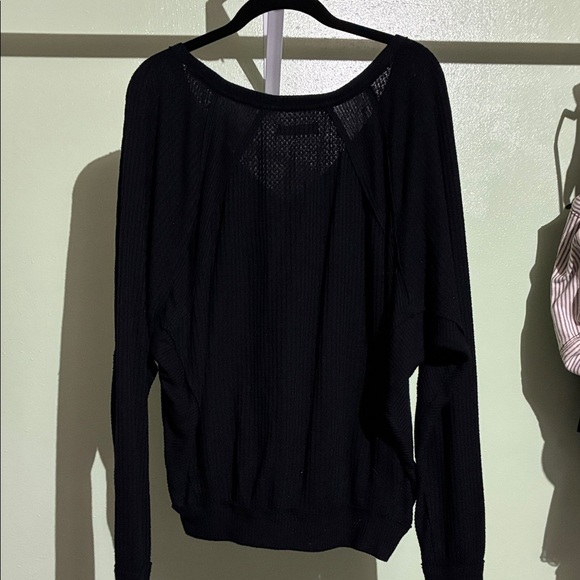 We The Free Black V-Neck Top - Picture 5 of 5